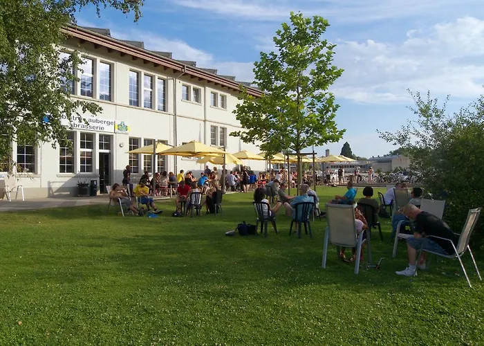Swiss Hostel Lago Lodge