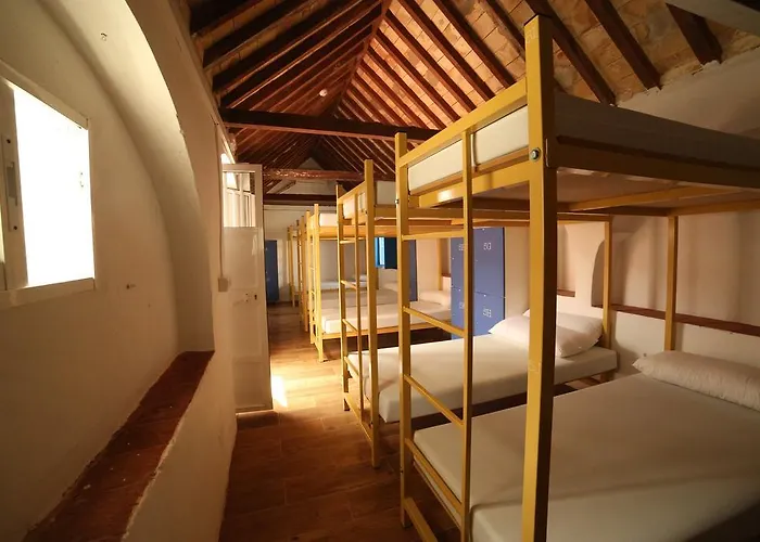 Wake up in Tarifa Hostel&Restaurant Lounge