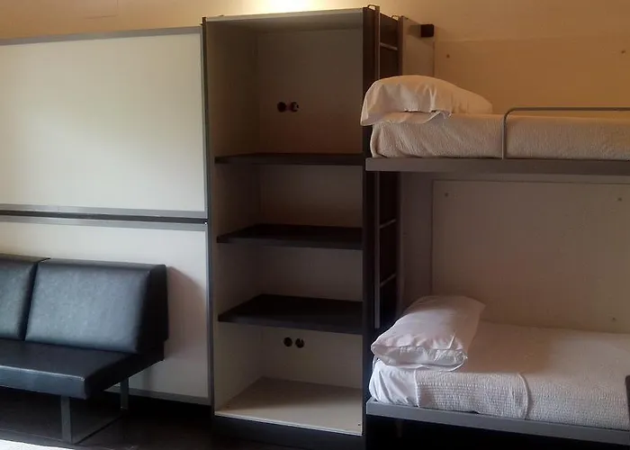 Albergue/Auberge Ulia Youth Hostel