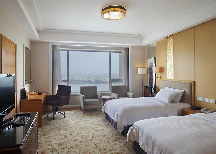 Crowne Plaza Hotel Dandong