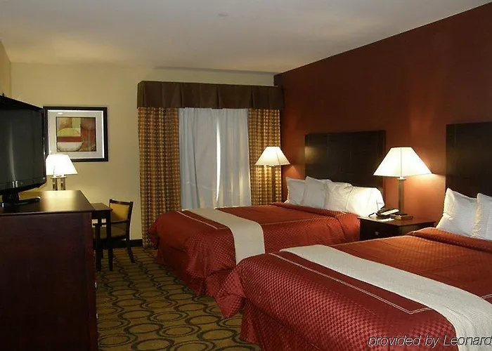 La Jagu Inn & Suites