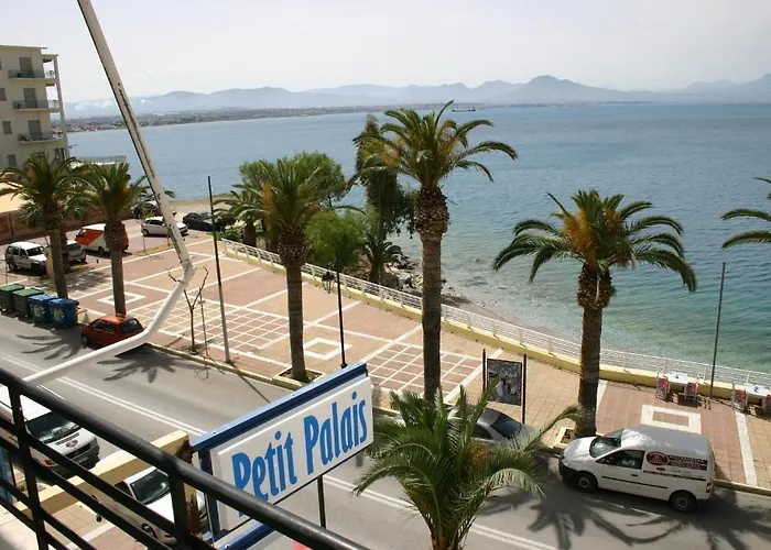 Petit Palais Hotel