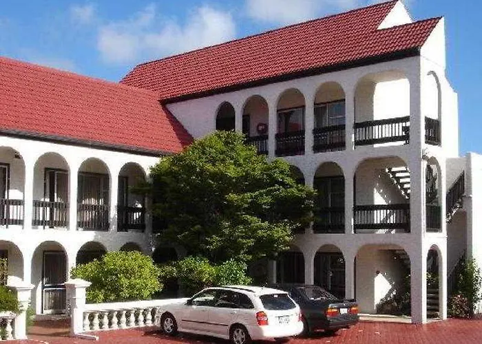 Alcala Motor Lodge