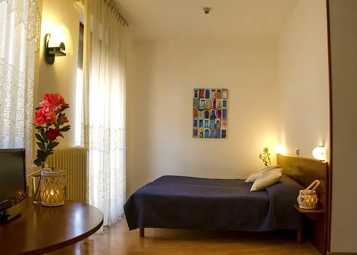 Domus Hotel