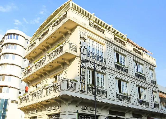 Hotel Monarch
