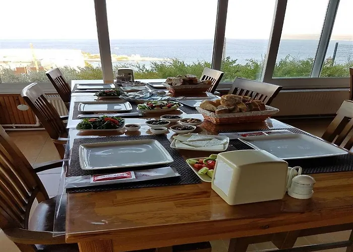 Huzur Hotel