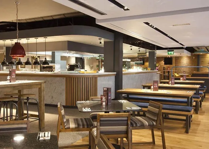 Premier Inn Halifax Town Centre