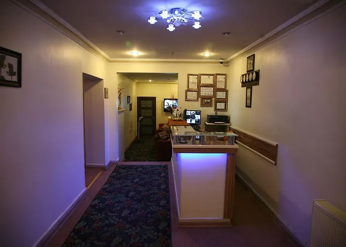 Aymini Hotel
