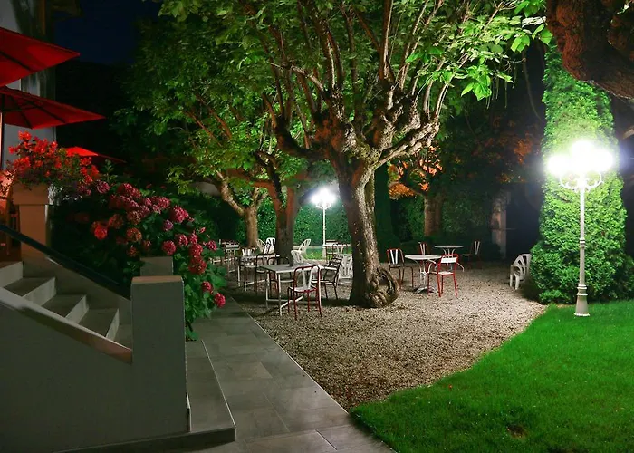 Hotel D'Etigny