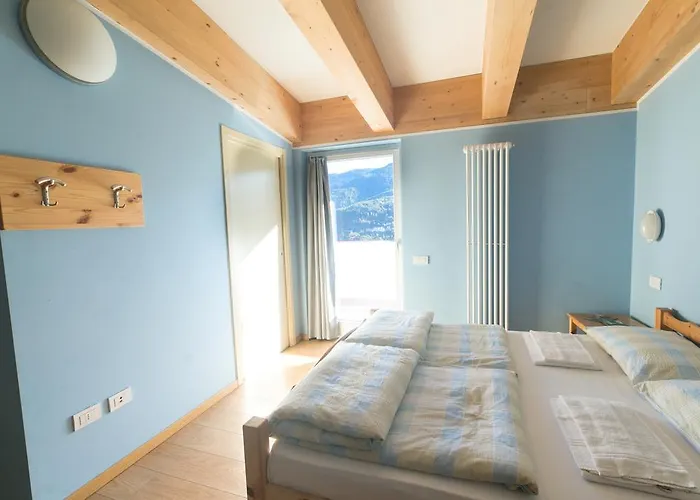 Hostel L'Ost - Ostello di Grumes
