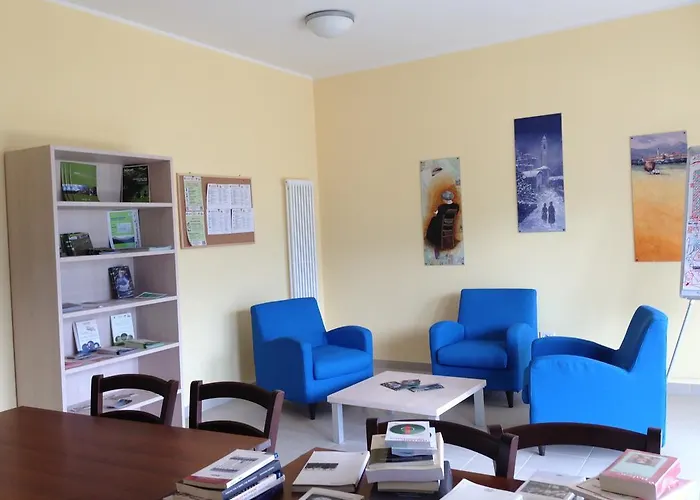 Hostel L'Ost - Ostello Di Grumes
