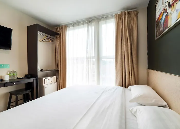 One Avenue Hotel