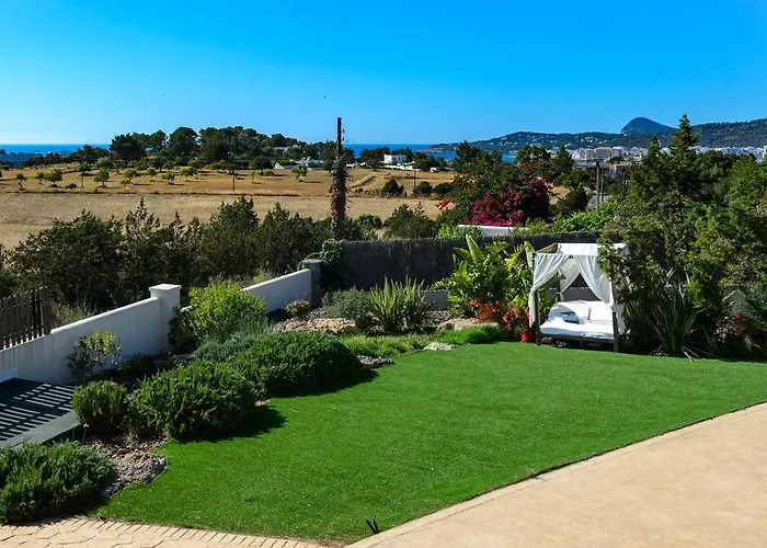 Villa Almond
