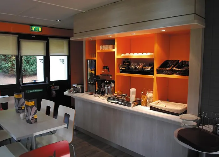 The Crossway Hotel, Coventry Walsgrave, Part Of Ag Collection