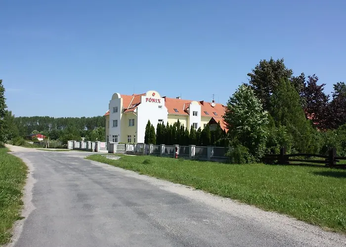 Fonix Hotel