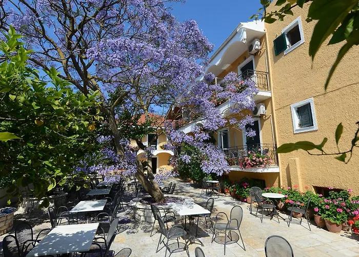 Marie Hotel