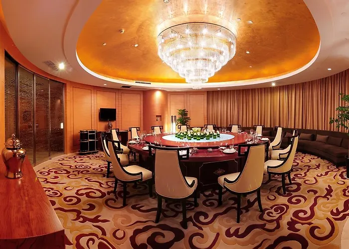 Zhenjiang Fengfan Holiday Hotel