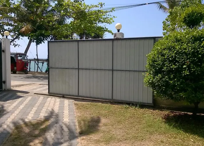 Polhena Coral Reef Resort