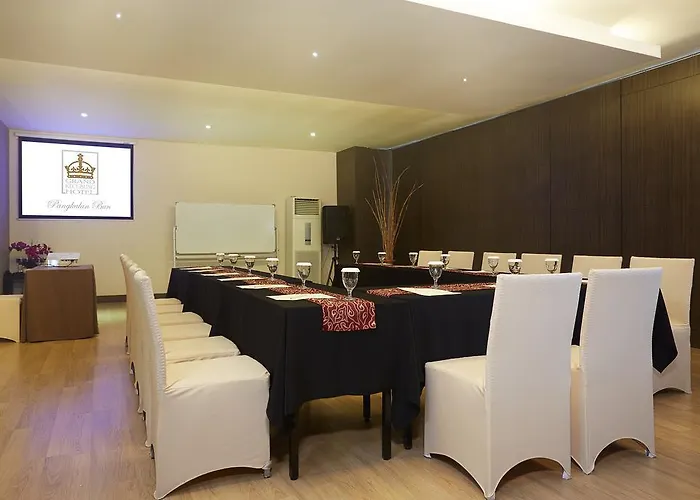 Grand Kecubung Hotel