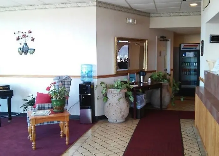 Oyo Hotel New Castle In Hwy 3