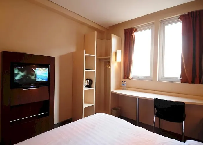 Super8 Hotel Anyang Hongqi Road