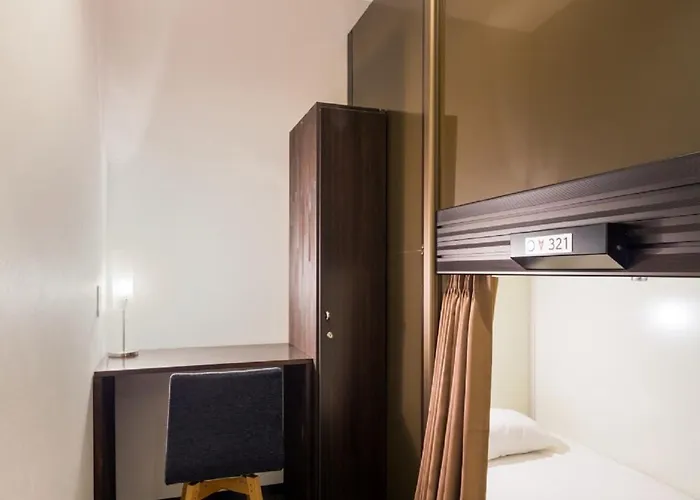Capsule Hotel Cube Hiroshima