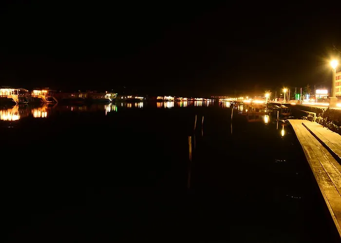 Lake Palace Group Of House Boats