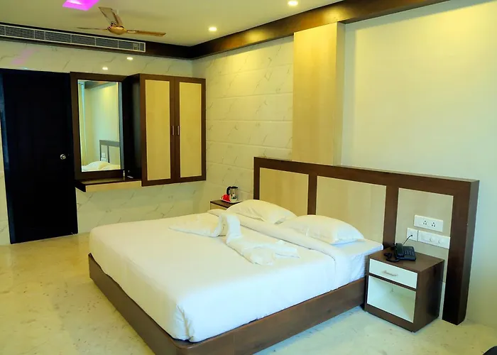 Sri Maharaja Residency