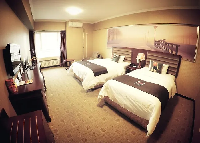 Pai Hotel Yining Huarui International Commerce And Trade City