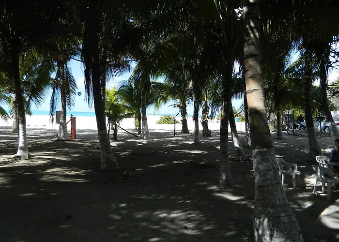 Cabanas Camping Ria Celestun