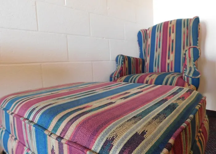 Cedar Villa Motel
