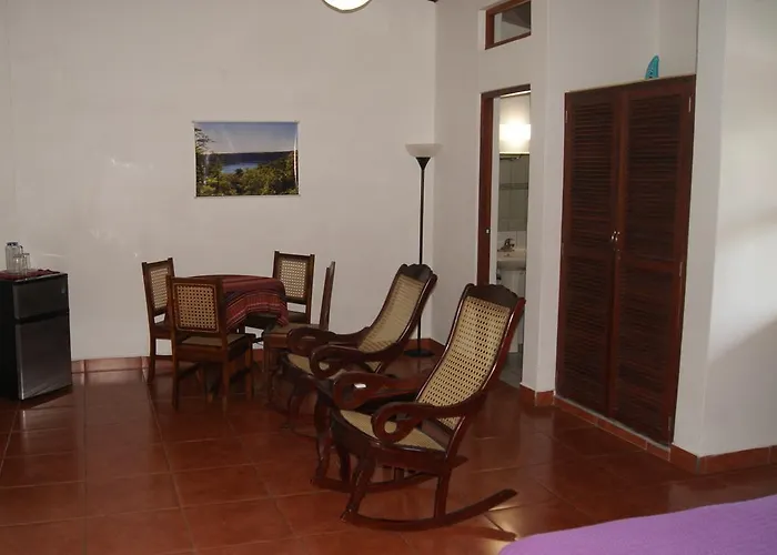 Hotel Cacique Adiact