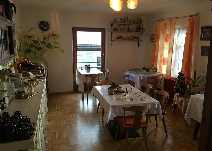 Hostel Weisses Rössl