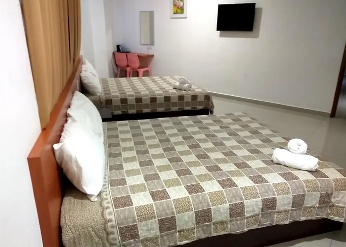 Aloha Hotel