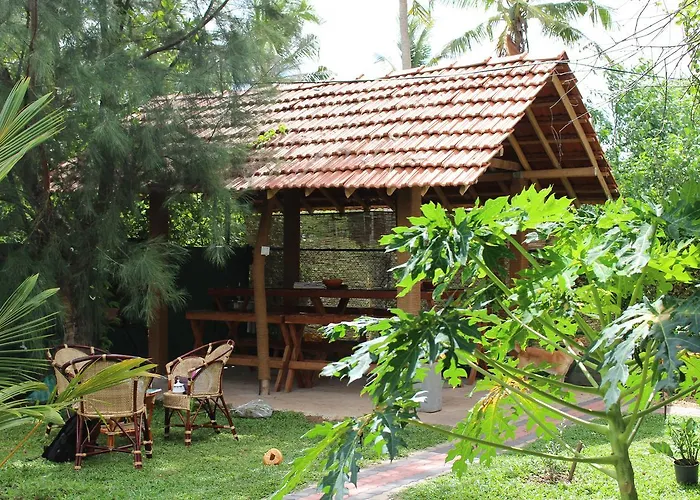 Airport Green Hotel