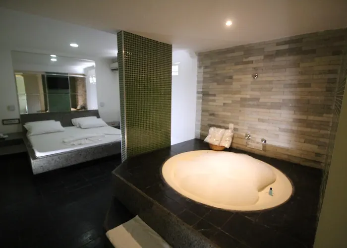 Hotel Colonial (Adults Only)