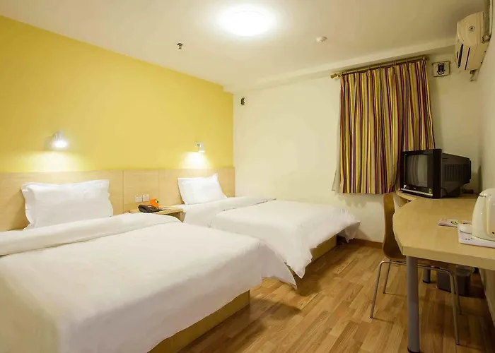 7Days Inn Nanjing Xinjiekou Shanghai Road Subway Station