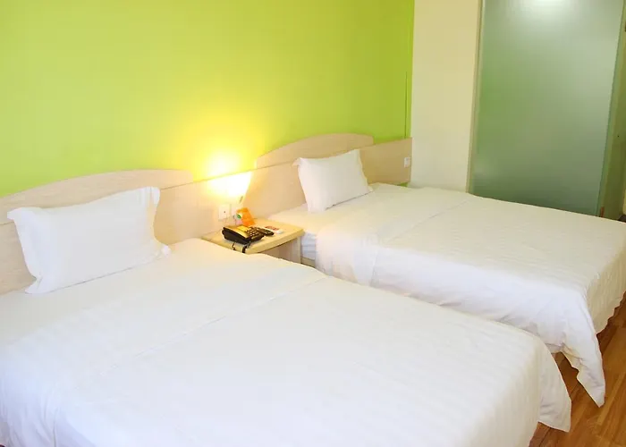 7Days Inn Nanjing Xinjiekou Shanghai Road Subway Station