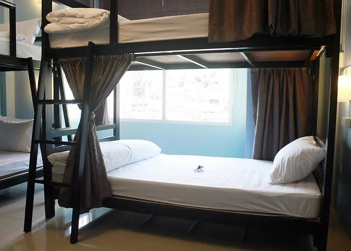 One One Hostel Patong