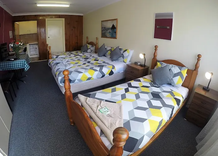 Turn-In Motel