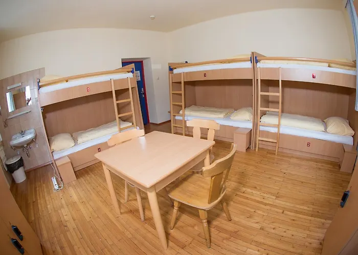 Yoho - International Youth Hostel