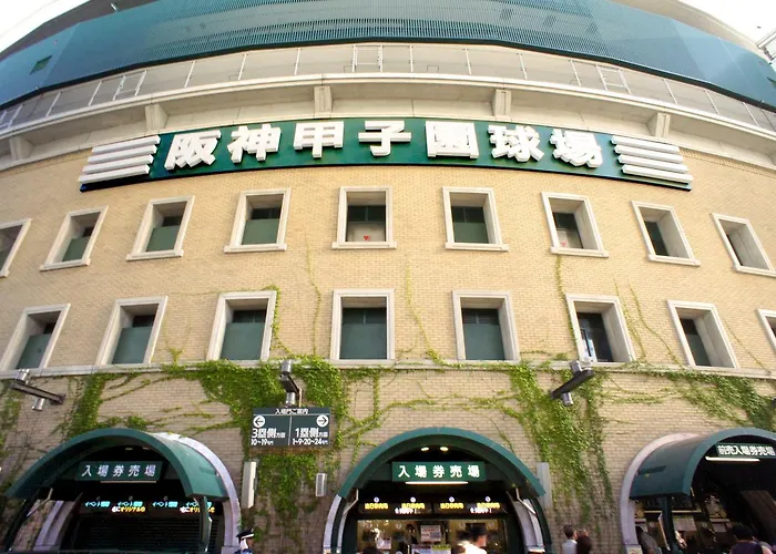 T And K Hostel Kobe Sannomiya East