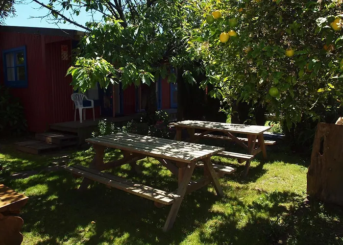 Annies Nirvana Lodge Backpackers