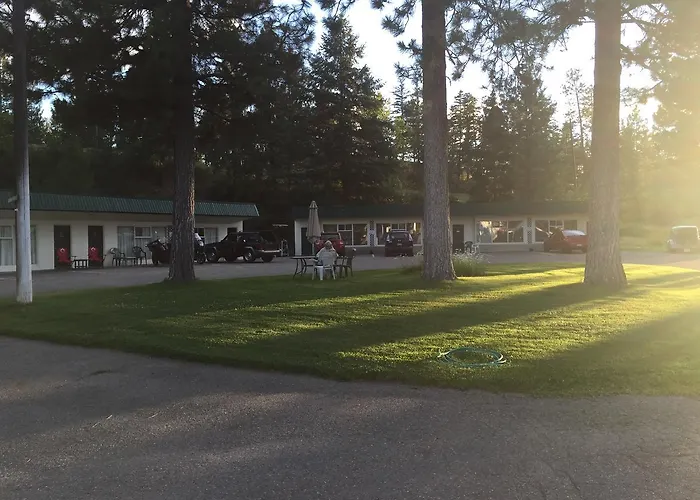 Evergreen Motel