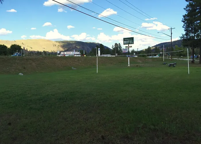 Evergreen Motel