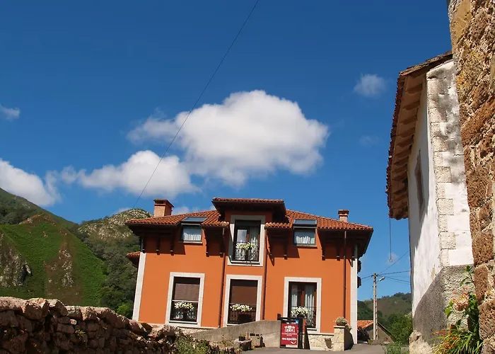 Hotel La Casona De Llerices