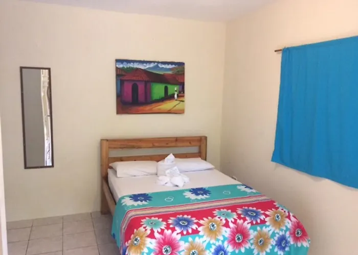 Sunshine Hotel Little Corn Island