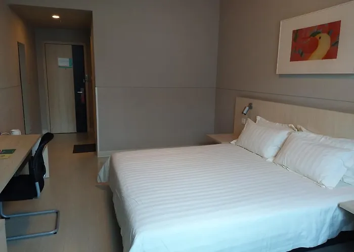 Jinjiang Inn Longyan Zhongshan Road Pedestrian Street