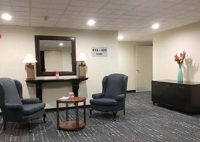 Travelodge By Wyndham Conference Centre & Suites Whitecourt