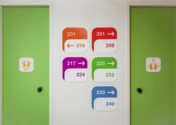 Hotel First Eco Savigny Villemoisson Centre Commercial Carrefour